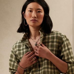 RUFFLE FLANNEL TOP